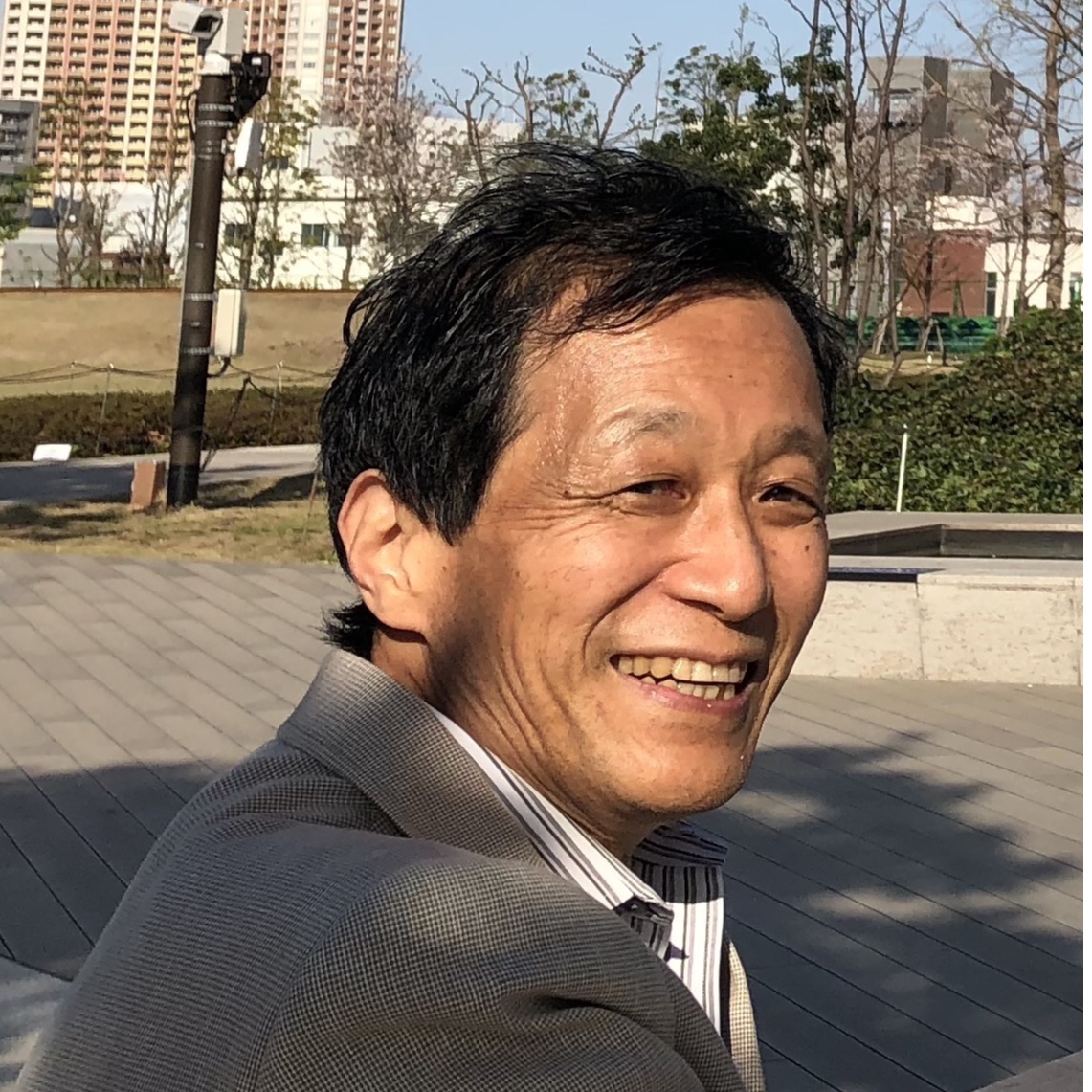 古城　隆