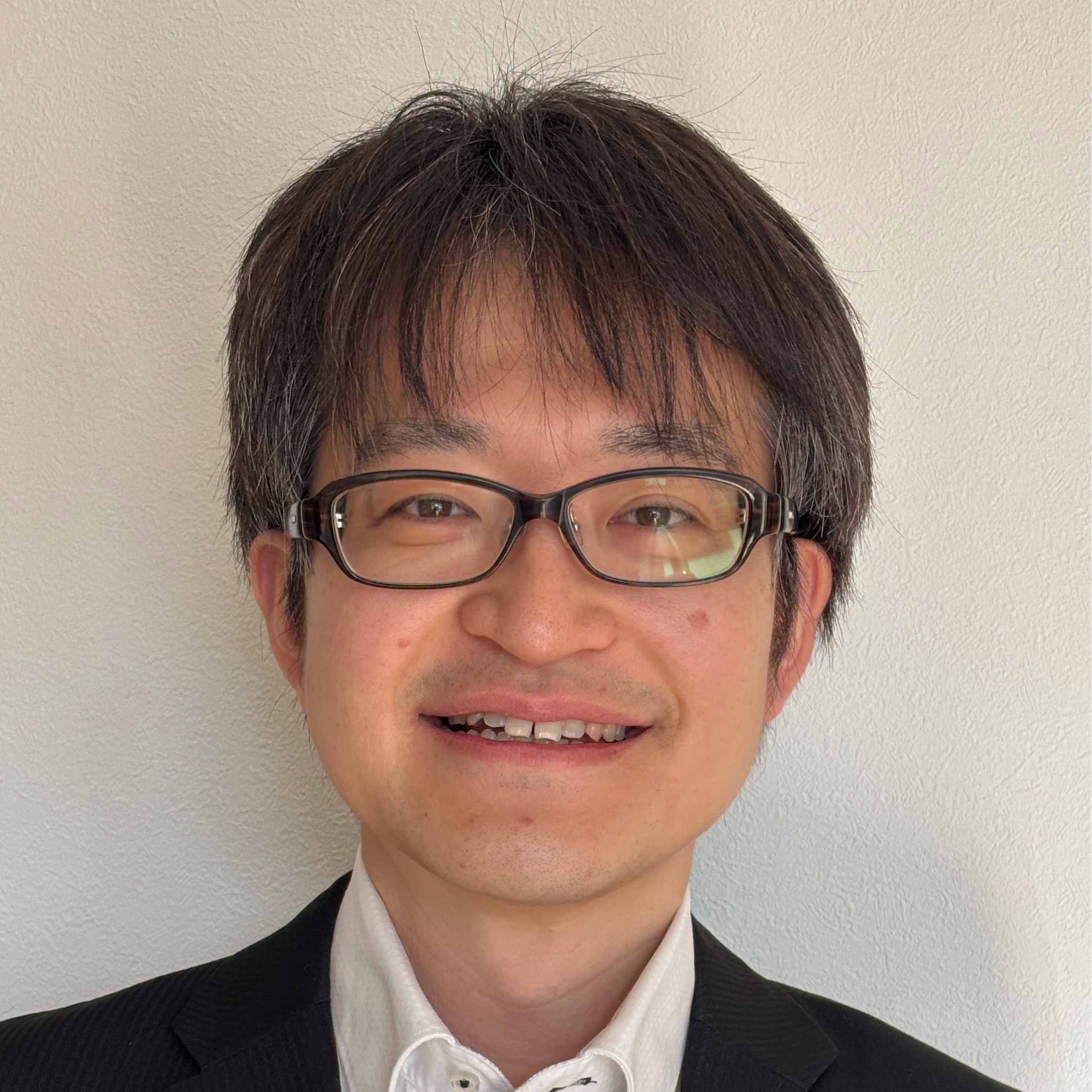 新崎　理史